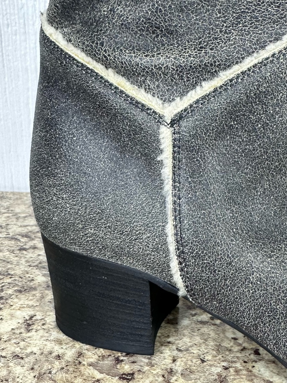 CHANEL Shearling Boots
Grey Distressed Leather 37.5 - Picture 14 of 15